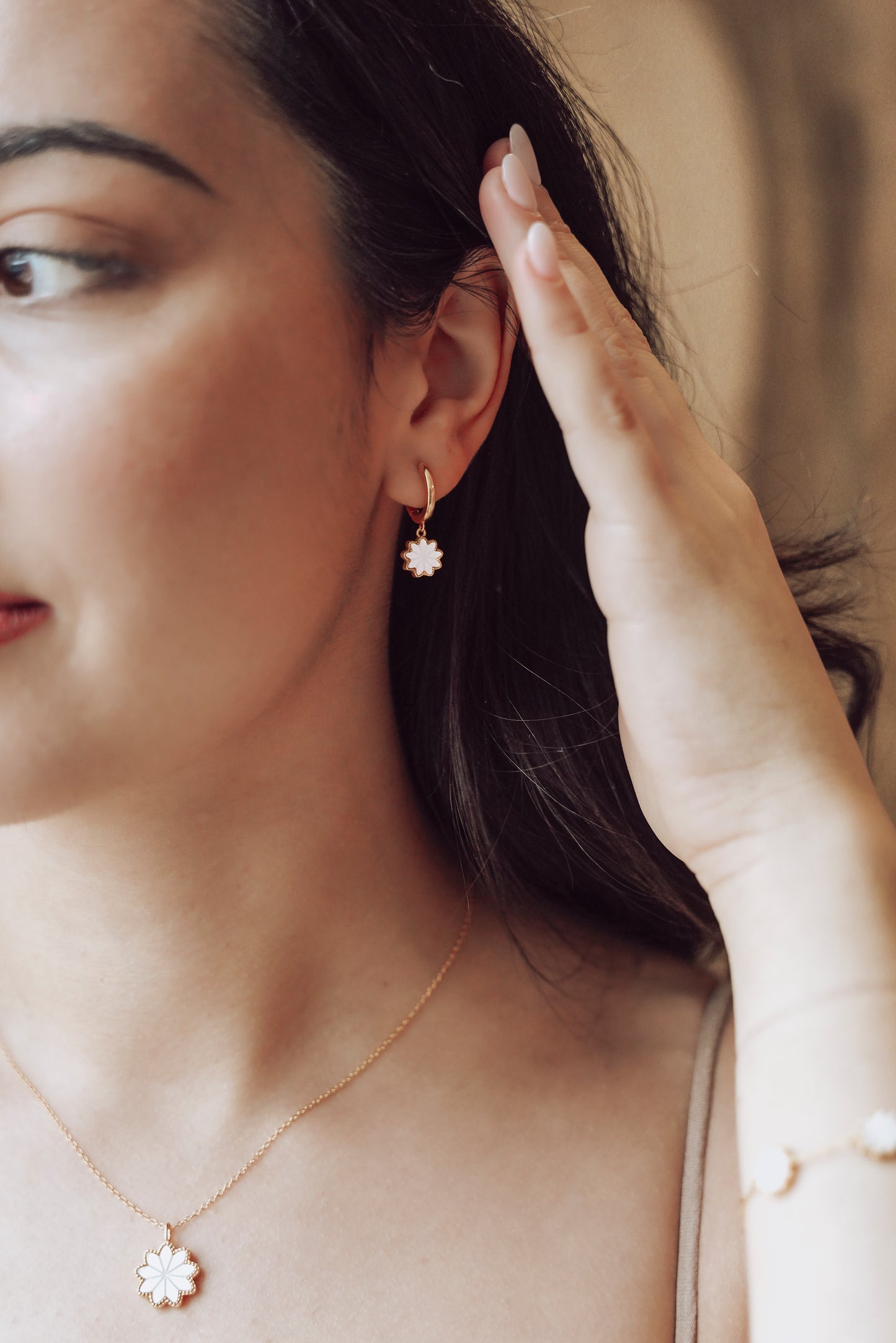 Nine-Pointed Star Mother of Pearl Necklace